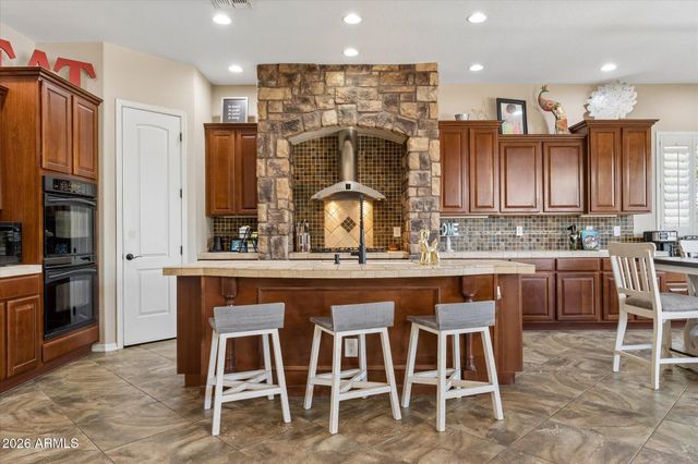 837 E Torrey Pines Place, Chandler, AZ 85249