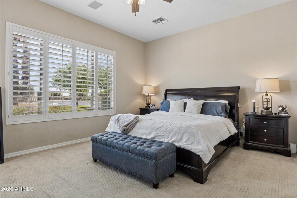 Image 34 of property listing at 837 E Torrey Pines Place, Chandler, AZ 85249