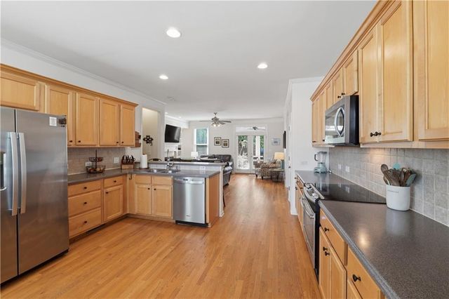 7306 Rocking Chair Lane, Hoschton, GA 30548