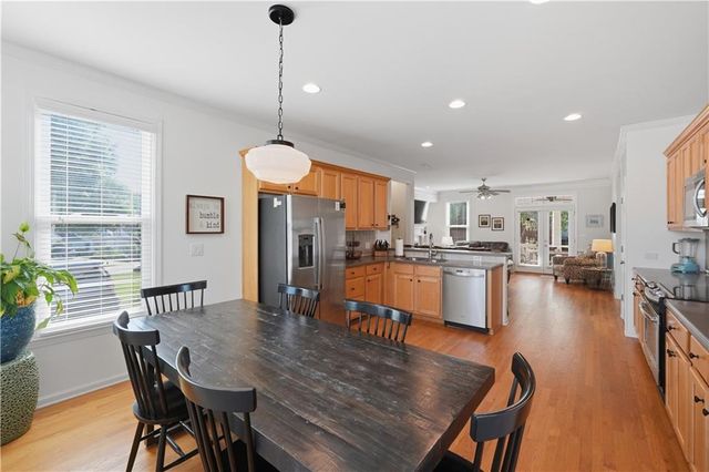 7306 Rocking Chair Lane, Hoschton, GA 30548