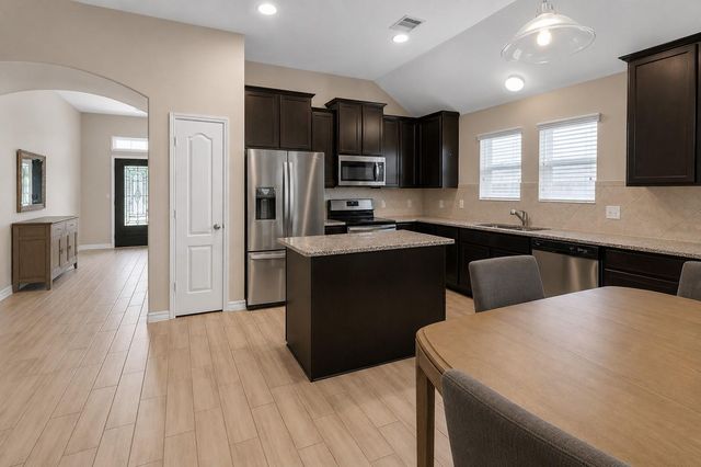 13806 Kodiak Brown Bear Street, Crosby, TX 77532