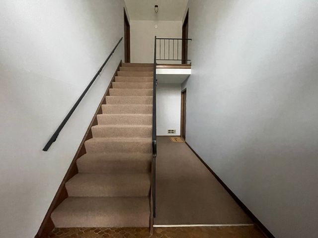 22453 Pleasant Drive 13, Richton Park, IL 60471