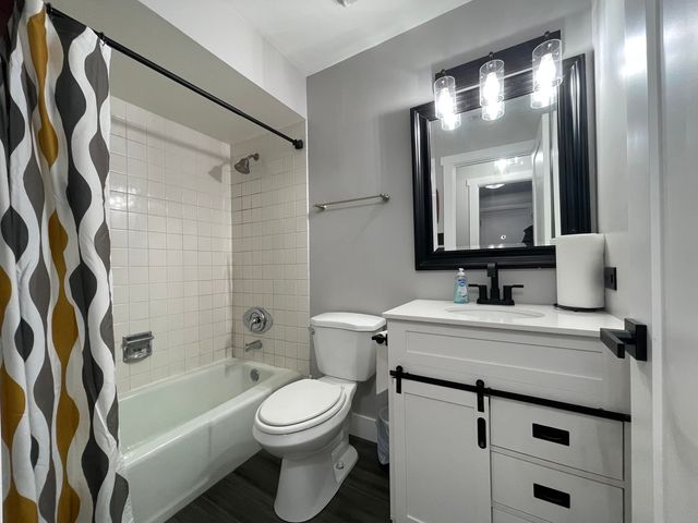 22453 Pleasant Drive 13, Richton Park, IL 60471