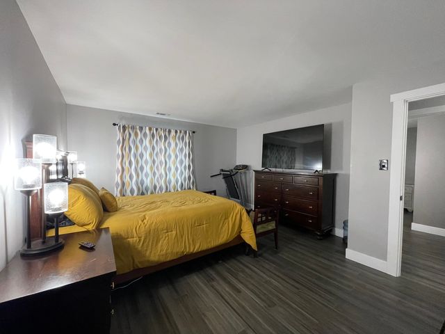 22453 Pleasant Drive 13, Richton Park, IL 60471