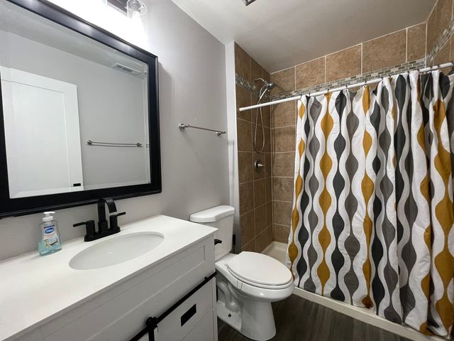 22453 Pleasant Drive 13, Richton Park, IL 60471