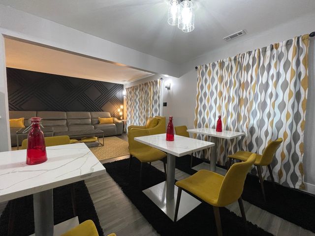 22453 Pleasant Drive 13, Richton Park, IL 60471