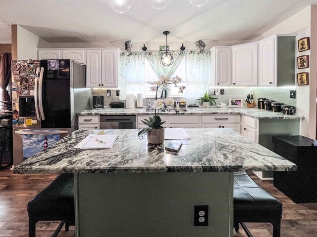 37130 Stone Way, Lenox, MI 48048