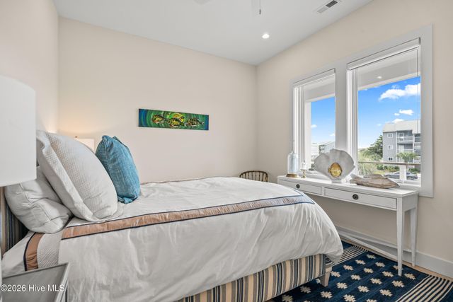415 Oceana Way, Carolina Beach, NC 28428