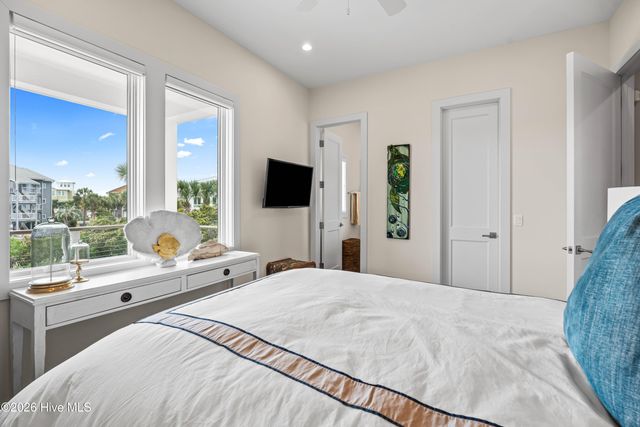 415 Oceana Way, Carolina Beach, NC 28428
