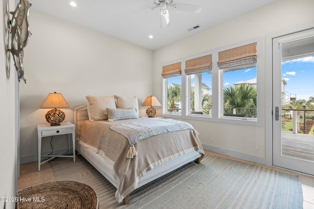 415 Oceana Way, Carolina Beach, NC 28428