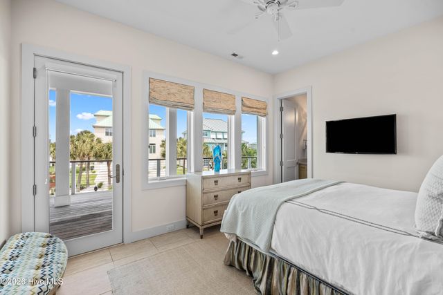 415 Oceana Way, Carolina Beach, NC 28428