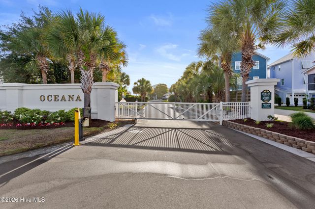 415 Oceana Way, Carolina Beach, NC 28428