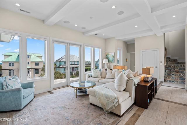 415 Oceana Way, Carolina Beach, NC 28428