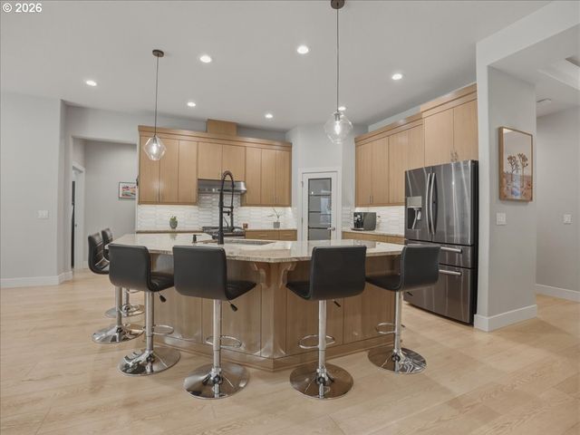 322 Se SUMMIT VIEW Ave, Salem, OR 97306