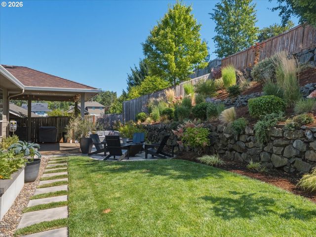 322 Se SUMMIT VIEW Ave, Salem, OR 97306
