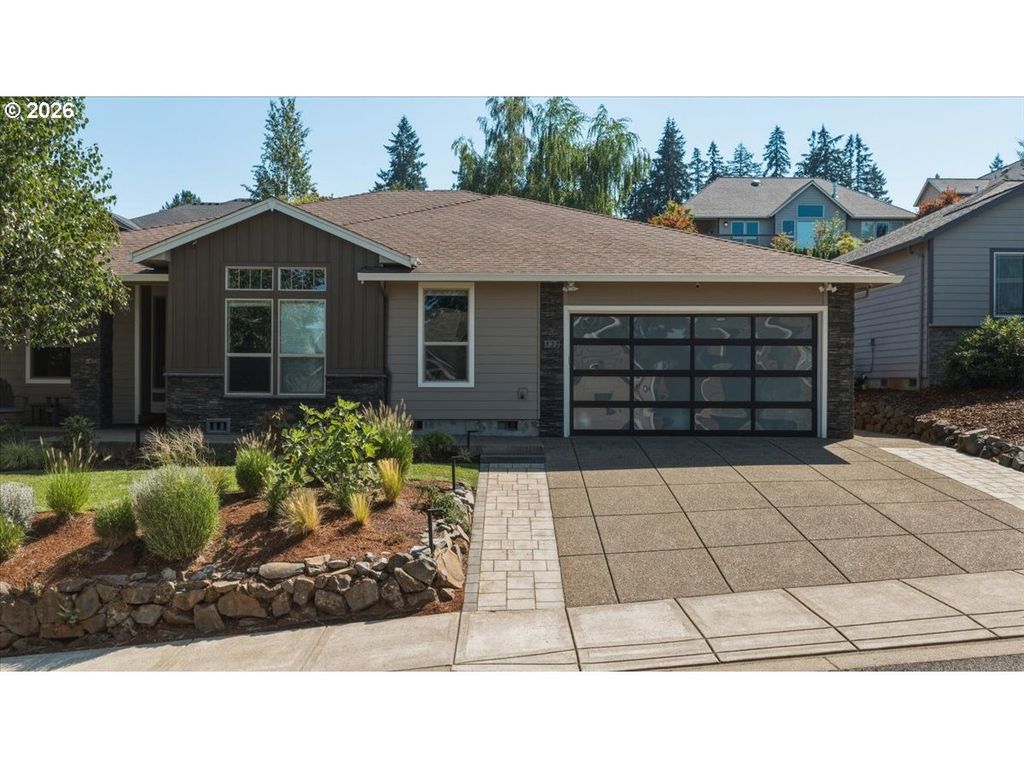 322 Se SUMMIT VIEW Ave, Salem, OR 97306