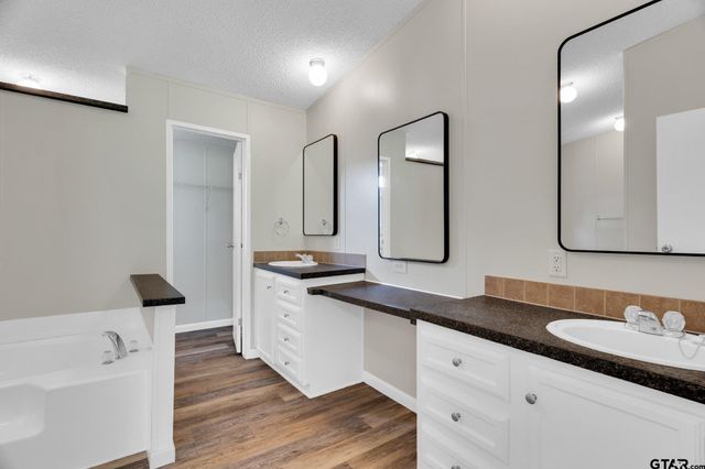 22626 County Road 4171, Mineola, TX 75773