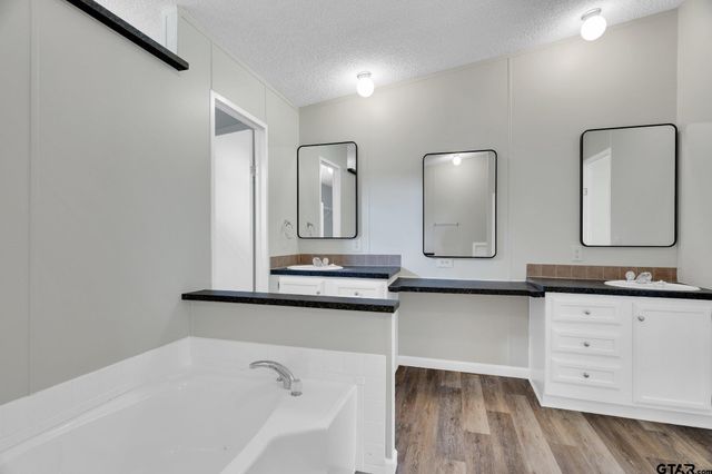 22626 County Road 4171, Mineola, TX 75773