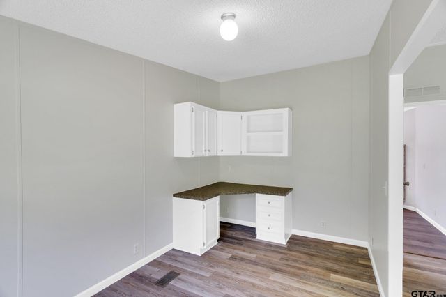 22626 County Road 4171, Mineola, TX 75773