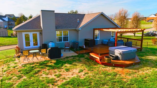 158 Wind Song Drive, Somerset, KY 42503