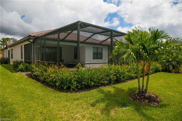 1555 Marton CT, Naples, FL 34113