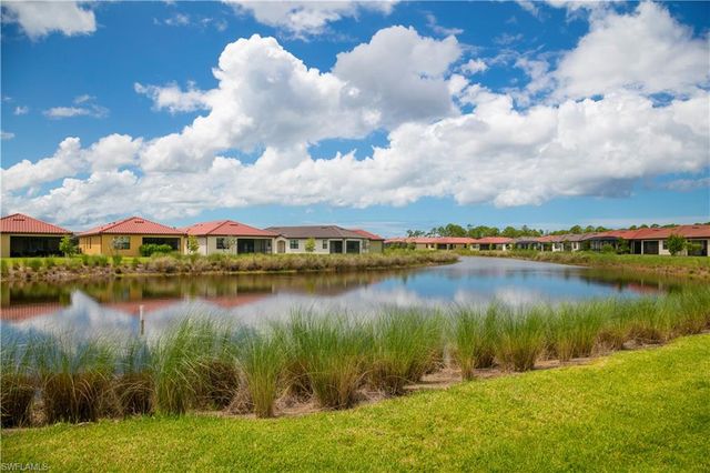 1555 Marton CT, Naples, FL 34113