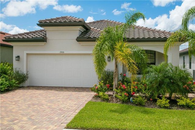 1555 Marton CT, Naples, FL 34113