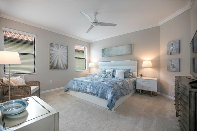 1555 Marton CT, Naples, FL 34113