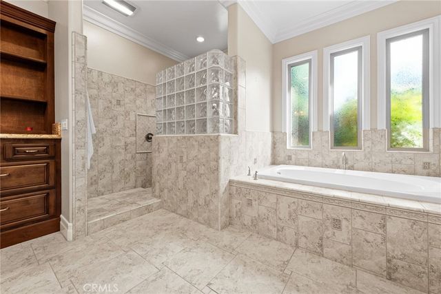670 Pinnacle Ridge Road, Riverside, CA 92506