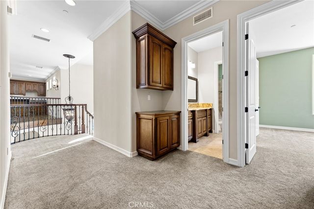 670 Pinnacle Ridge Road, Riverside, CA 92506