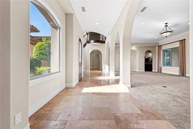 670 Pinnacle Ridge Road, Riverside, CA 92506