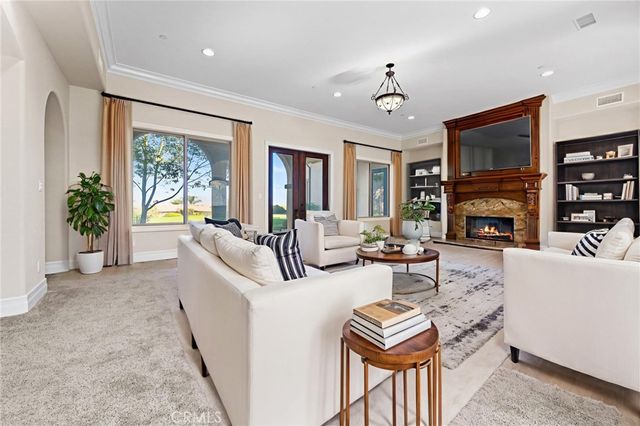670 Pinnacle Ridge Road, Riverside, CA 92506