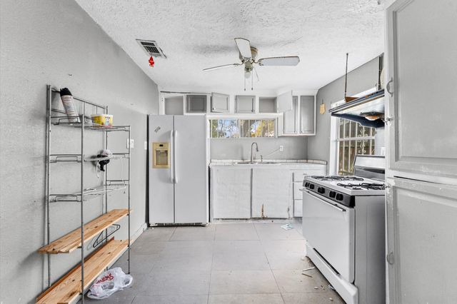 605 Post Street, Houston, TX 77022