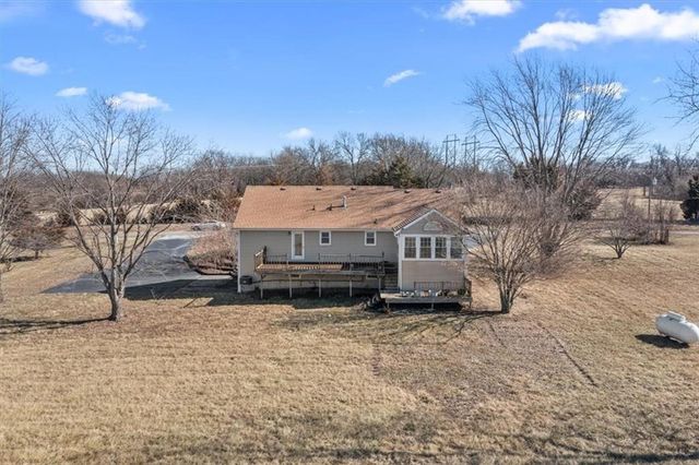 25204 S Blinker Light Road, Harrisonville, MO 64701