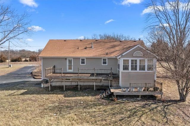 25204 S Blinker Light Road, Harrisonville, MO 64701