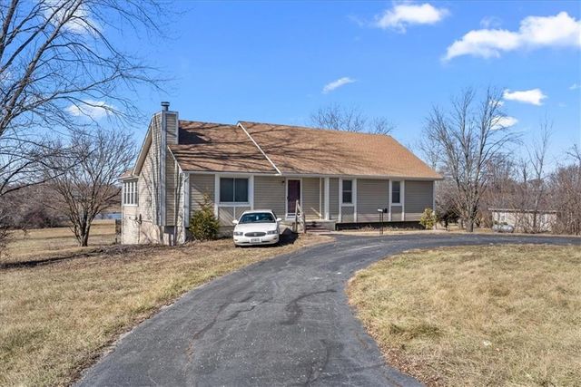 25204 S Blinker Light Road, Harrisonville, MO 64701