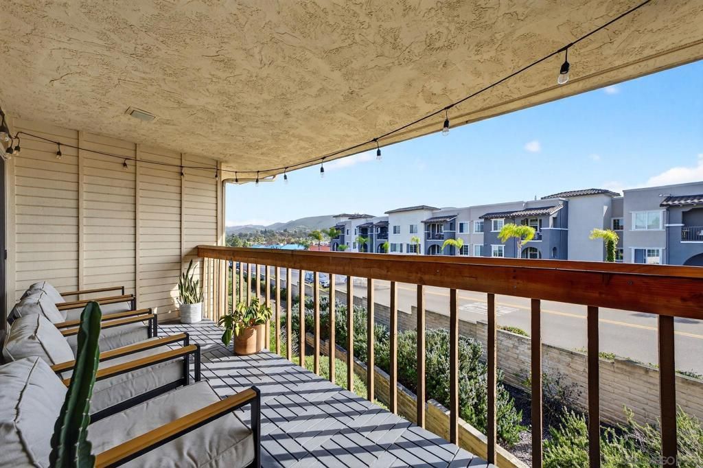 Image 25 of property listing at 1031 Susana Ct, San Marcos, CA 92078