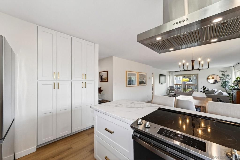 Image 3 of property listing at 1031 Susana Ct, San Marcos, CA 92078