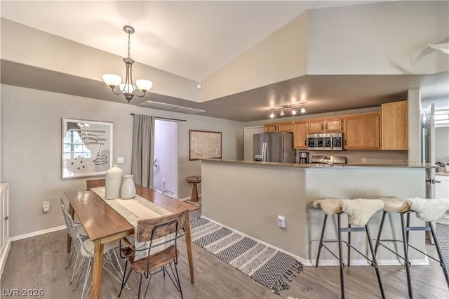 10001 Peace Way 2214, Las Vegas, NV 89147