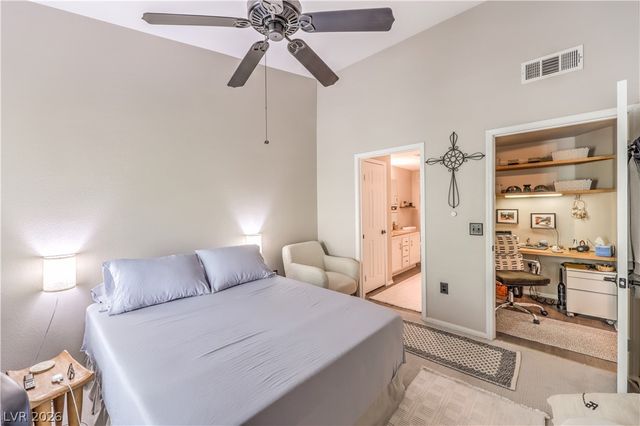 10001 Peace Way 2214, Las Vegas, NV 89147