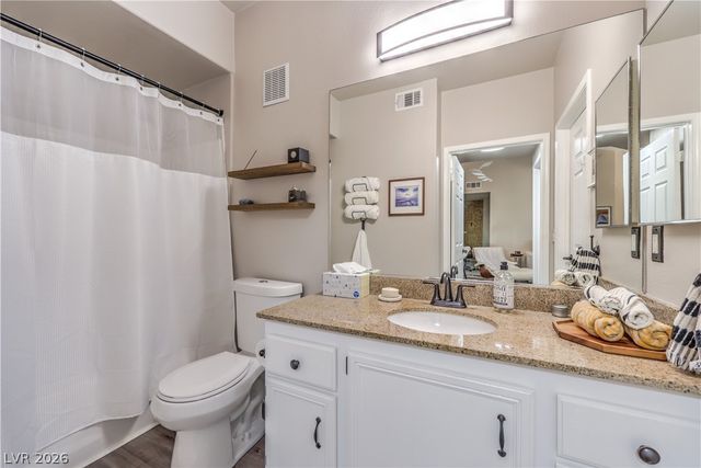 10001 Peace Way 2214, Las Vegas, NV 89147