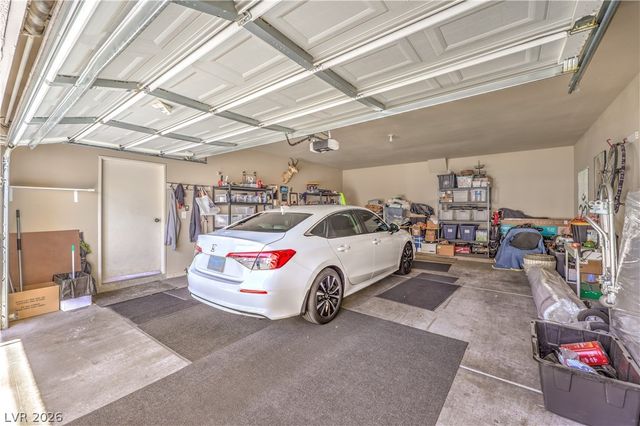 10001 Peace Way 2214, Las Vegas, NV 89147