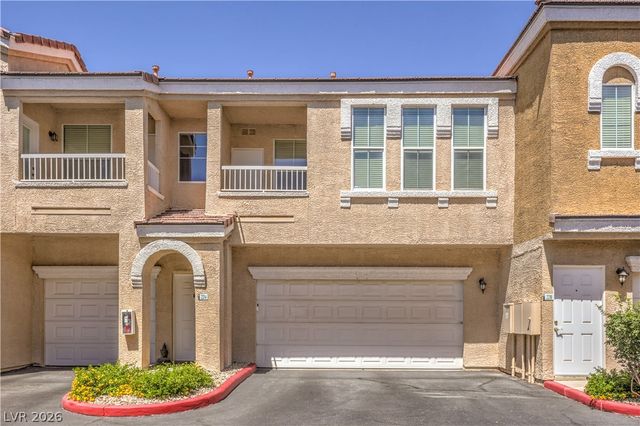10001 Peace Way 2214, Las Vegas, NV 89147