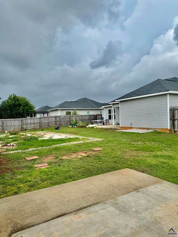 139 Raymond Circle, Warner Robins, GA 31088