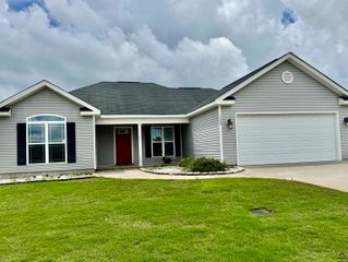 139 Raymond Circle, Warner Robins, GA 31088