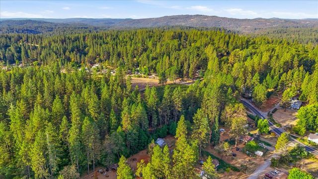 10535 Cole Way, Grass Valley, CA 95945