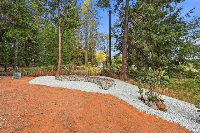 10535 Cole Way, Grass Valley, CA 95945