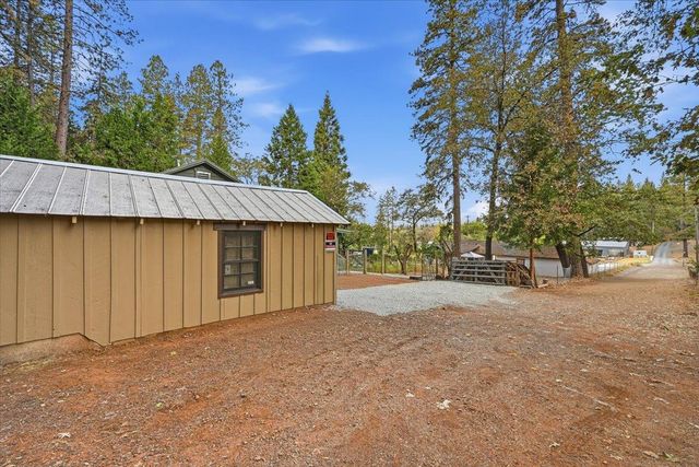10535 Cole Way, Grass Valley, CA 95945