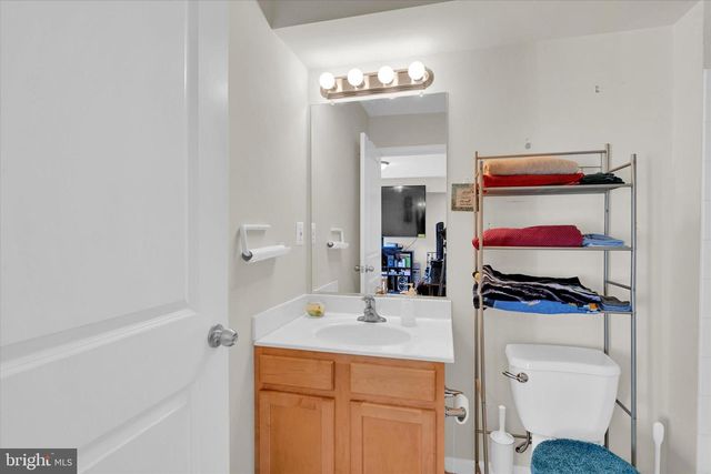 2380 ELVANS RD SE, Washington, DC 20020