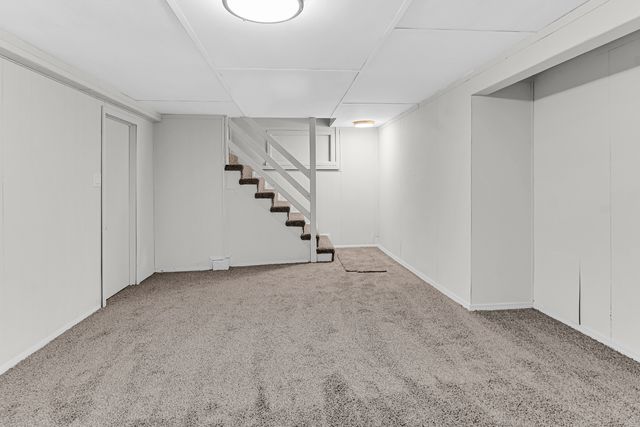 10558 S Prairie Avenue, Chicago, IL 60628